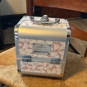 Impressions Hello Kitty Silver and Pink Case